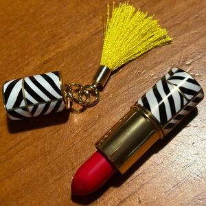 Carolina Herrera Fabulous Kiss Satin Lipstick